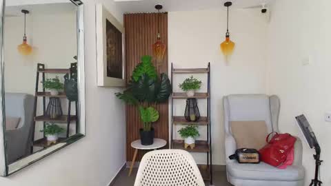 Coral online show from October 4, 2025, 11:08 am