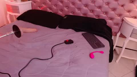 Coral online show from September 21, 2025, 12:18 pm