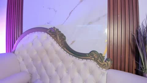 Coralie Bronson online show from November 12, 2025, 9:14 pm