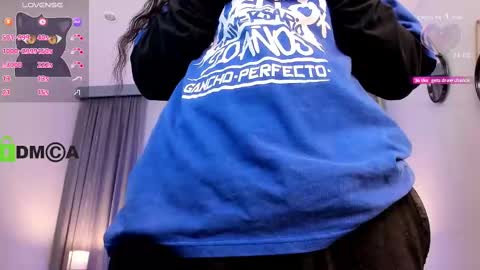 Coral Stefani online show from September 17, 2025, 9:38 pm