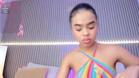 coralineross_ online show from October 4, 2025, 10:57 am