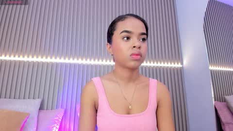 coralineross_ online show from October 20, 2025, 10:59 am