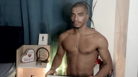 Snapshot of coreyglover chatting on May 23, 2026, 7:24 am CoreyGlover online show from May 23, 2026, 7:24 am