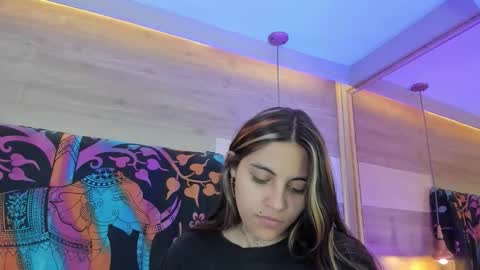 Snapshot of cori_paige chatting on May 8, 2026, 4:07 am Cori online show from May 8, 2026, 4:07 am