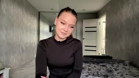 Kiki online show from May 13, 2026, 11:29 am