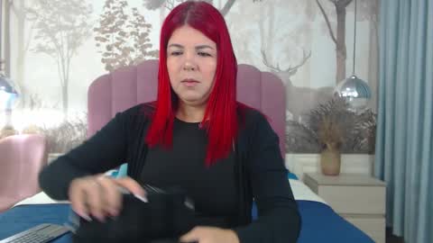 corineray online show from October 17, 2025, 3:47 pm