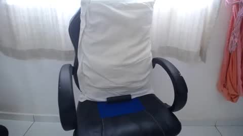 corolaxxl online show from October 1, 2025, 5:41 pm