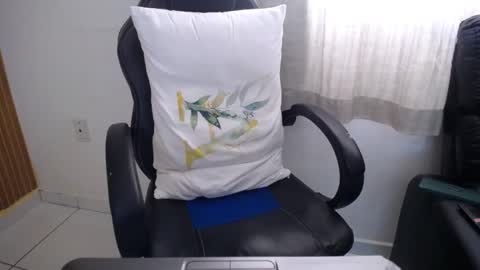 corolaxxl online show from March 4, 2026, 4:46 pm