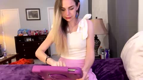 corolineclovr_and_kirkinator online show from February 28, 2026, 6:14 am