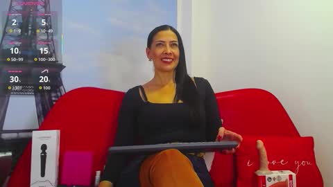 cortney tayler online show from October 2, 2025, 7:10 pm