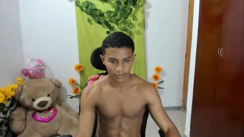 Ethan  online show from January 6, 2025, 11:31 pm