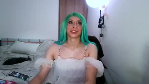 Snapshot of cosmic_crystal chatting on August 9, 2026, 9:31 pm cosmic_crystal online show from August 9, 2026, 9:31 pm
