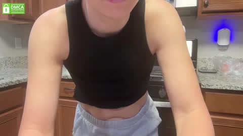 BrittanyRose online show from September 28, 2025, 1:05 pm