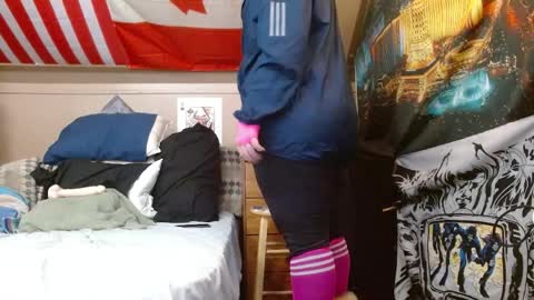 cosmicjones88 online show from April 5, 2026, 7:49 am