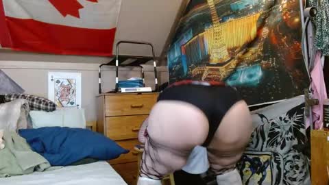 cosmicjones88 online show from April 13, 2026, 11:05 am