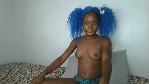 cotton_canddy online show from April 13, 2026, 9:48 am