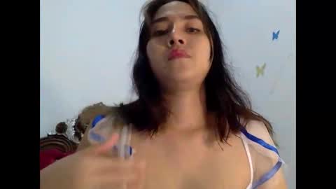 Liz Gwyneth Charlota online show from January 2, 2025, 8:17 am