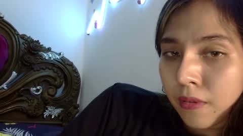 Liz Gwyneth Charlota online show from January 27, 2025, 3:07 pm