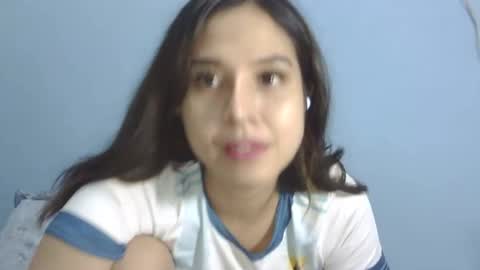 Liz Gwyneth Charlota online show from October 3, 2025, 3:42 pm