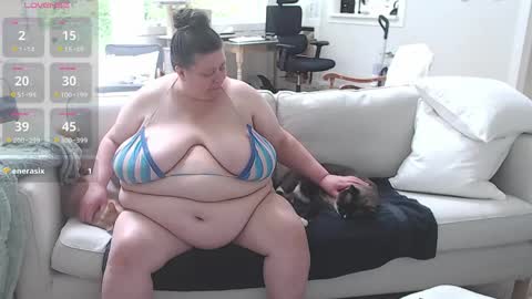 Snapshot of cougar_bbw chatting on May 19, 2026, 5:41 pm cougar bbw online show from May 19, 2026, 5:41 pm
