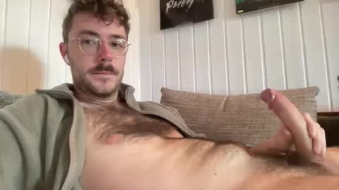 couple_24_28 online show from March 22, 2026, 3:37 pm