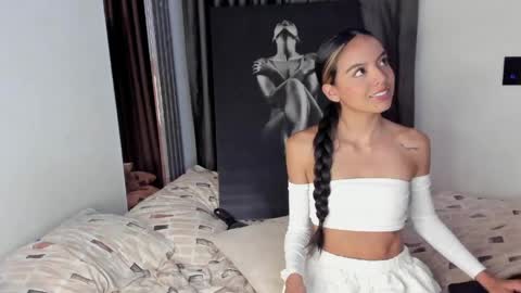 couple_funnyy online show from May 15, 2026, 11:45 pm