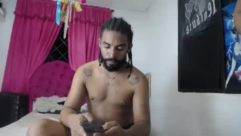 couple_sex_kinky online show from December 15, 2024, 3:02 am