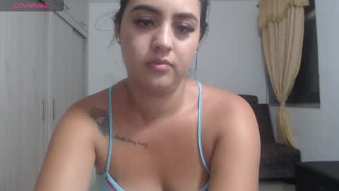  ALEJANDRO Y EMILY  online show from November 13, 2025, 2:10 am