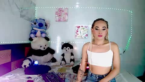 ALEXA  KIM online show from October 9, 2025, 12:08 am