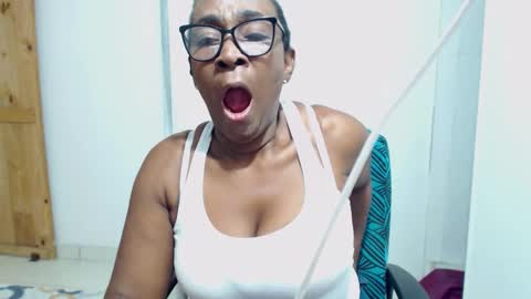 luckyalysonXXX online show from December 2, 2025, 6:19 am