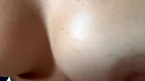 Snapshot of couplemixte25 chatting on July 28, 2026, 2:24 pm Couplemixte25 online show from July 28, 2026, 2:24 pm