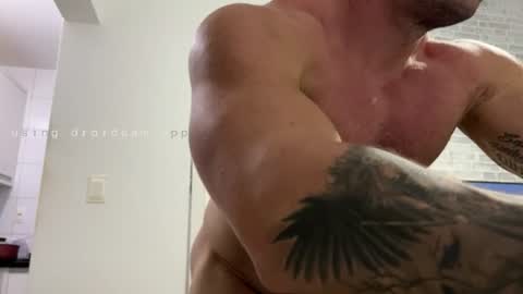 Snapshot of couplemuscle40 chatting on July 14, 2026, 2:05 am couplemuscle40 online show from July 14, 2026, 2:05 am
