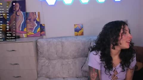 Snapshot of couplevibes_ chatting on June 3, 2026, 3:09 am Emily Andy online show from June 3, 2026, 3:09 am