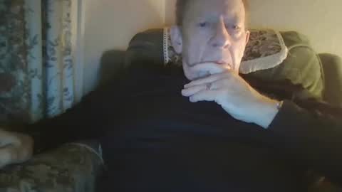 courieral1 online show from October 13, 2025, 5:29 am