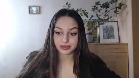 Courtney online show from January 28, 2025, 7:53 am