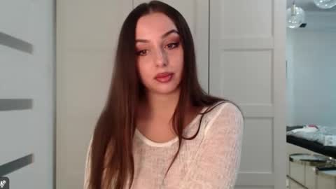 Courtney online show from October 23, 2025, 2:27 pm