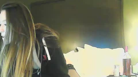 courtscutekitty online show from February 8, 2025, 6:12 am