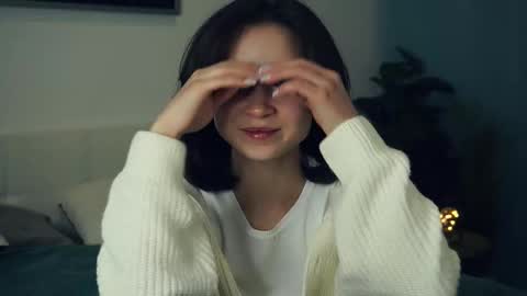 Snapshot of coventinaashfield chatting on January 28, 2025, 7:32 am Yui online show from January 28, 2025, 7:32 am