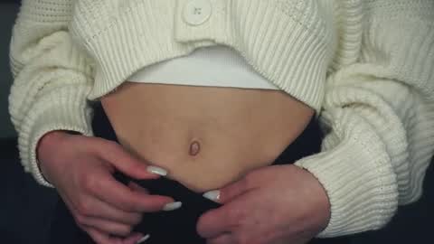 Snapshot of coventinaashfield chatting on January 28, 2025, 1:38 pm Yui online show from January 28, 2025, 1:38 pm