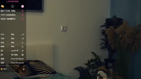 Snapshot of coventinaashfield chatting on February 22, 2025, 11:13 am Yui online show from February 22, 2025, 11:13 am