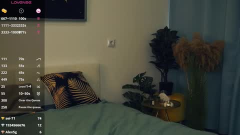 Snapshot of coventinaashfield chatting on February 23, 2025, 10:17 am Yui online show from February 23, 2025, 10:17 am