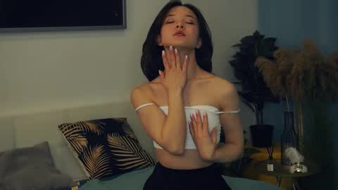 Snapshot of coventinaashfield chatting on March 2, 2025, 12:32 pm Yui online show from March 2, 2025, 12:32 pm