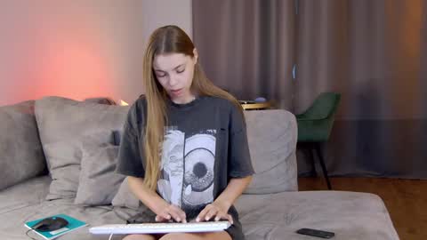 CoverM online show from March 12, 2025, 7:13 am