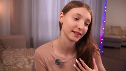 Lina online show from March 6, 2026, 8:11 am