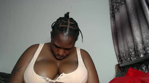 Snapshot of cozy_dion chatting on April 10, 2026, 6:34 pm Erykah online show from April 10, 2026, 6:34 pm