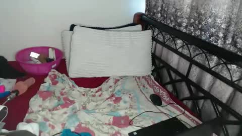 Snapshot of cozy_dion chatting on June 6, 2026, 10:09 am Erykah online show from June 6, 2026, 10:09 am