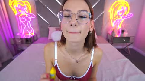 cozymell online show from November 19, 2025, 2:17 pm