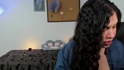 Snapshot of cracker_doll chatting on April 20, 2026, 12:46 am cracker online show from April 20, 2026, 12:46 am