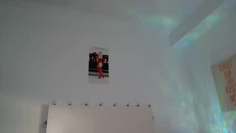 crazy sweetie online show from April 21, 2026, 7:14 am