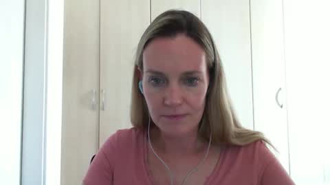 Anny online show from February 12, 2025, 5:16 pm